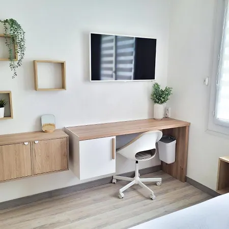 Climatisée Lit Double Dans - Proche Centre Tramway