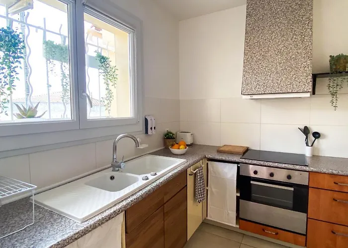 Casa de hóspedes Climatisee Lit Double Dans - Proche Centre Tramway