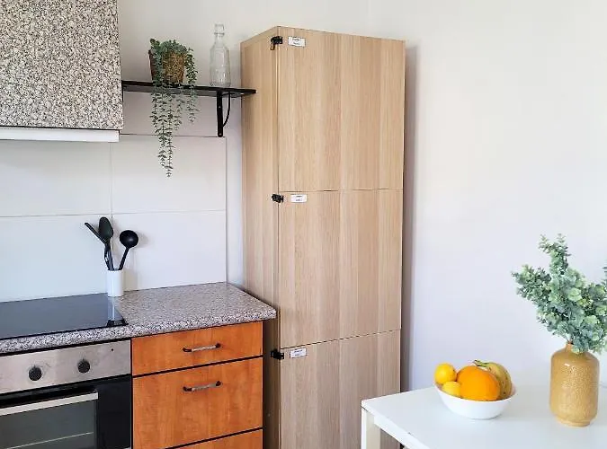 Climatisee Lit Double Dans - Proche Centre Tramway